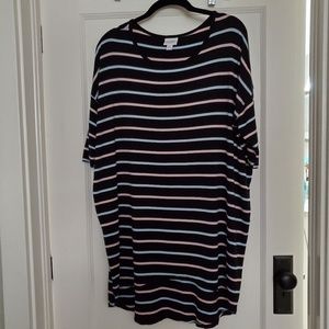 Lularoe Irma shirt M